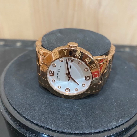 Marc by Marc Jacobs Mini Amy Rose Gold-Tone Quartz - Picture 3 of 12